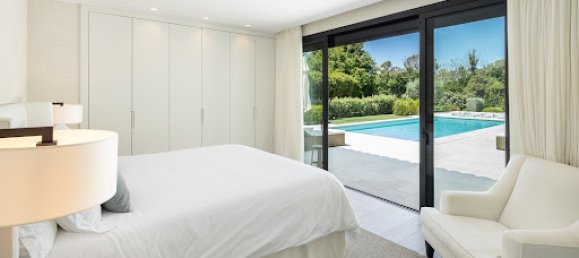 5 bedrooms Villa in Marbella, Spain No. 136719 12