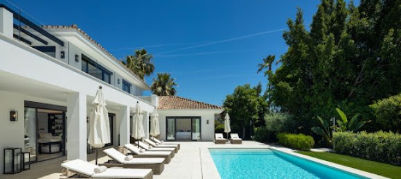5 bedrooms Villa in Marbella, Spain No. 136719 13
