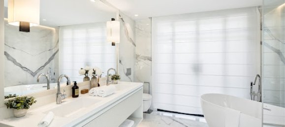 5 bedrooms Villa in Marbella, Spain No. 136719 22