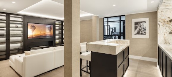 5 bedrooms Villa in Marbella, Spain No. 136719 9