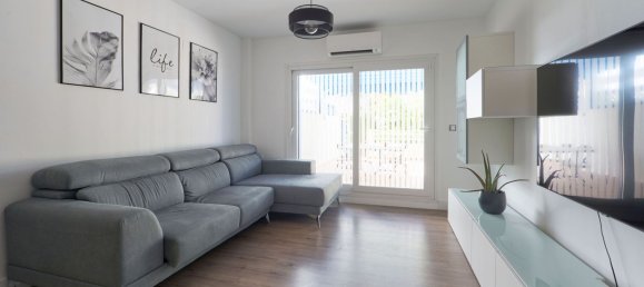 Apartamento de 3 dormitorios en San Luis de Sabinillas, Spain No. 148386 23