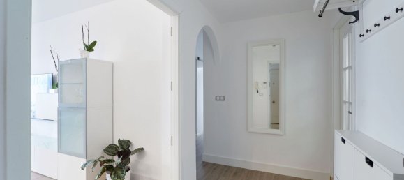 Apartamento de 3 dormitorios en San Luis de Sabinillas, Spain No. 148386 19