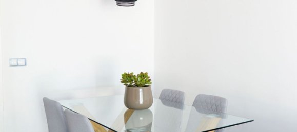 Apartamento de 3 dormitorios en San Luis de Sabinillas, Spain No. 148386 28