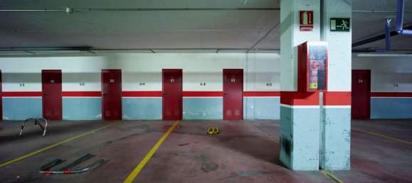 Apartamento de 3 dormitorios en San Luis de Sabinillas, Spain No. 148386 2