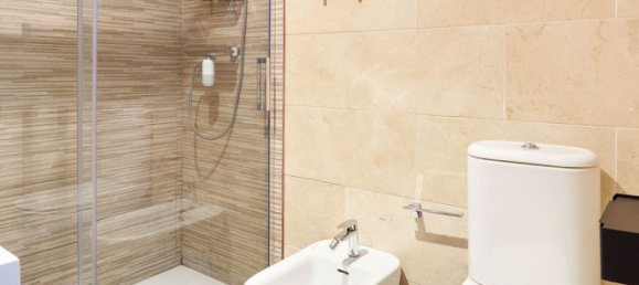 Apartamento de 3 dormitorios en San Luis de Sabinillas, Spain No. 148386 17