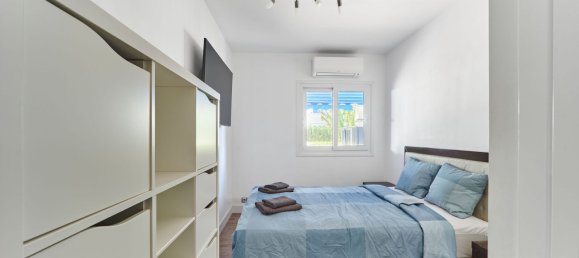 Apartamento de 3 dormitorios en San Luis de Sabinillas, Spain No. 148386 11