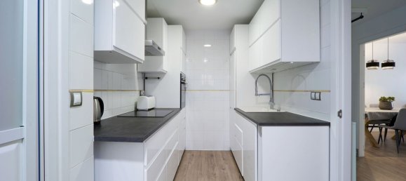 Apartamento de 3 dormitorios en San Luis de Sabinillas, Spain No. 148386 7