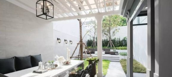 3 bedrooms Cafe / restaurant in Bangkok, Thailand No. 13203 2