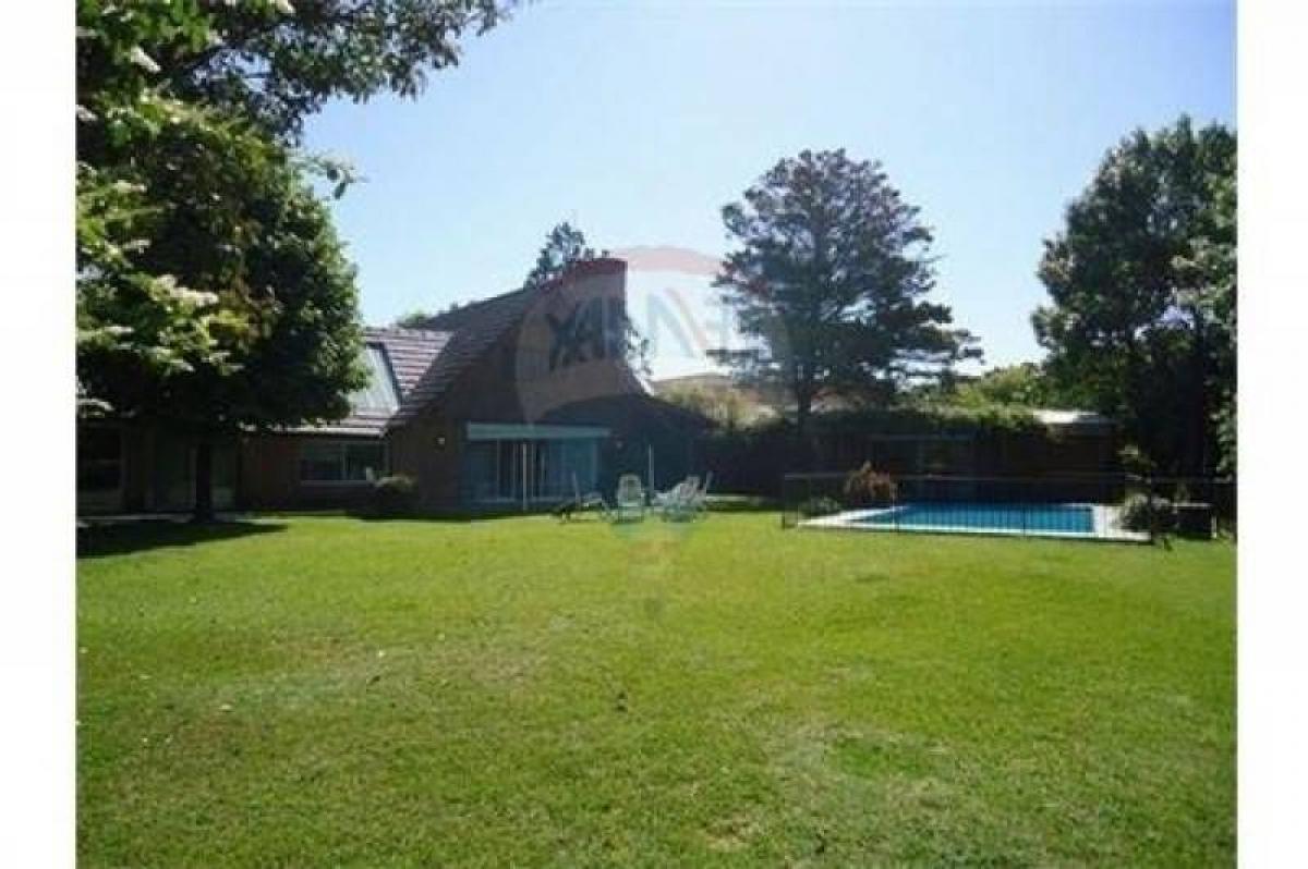 6 bedrooms House in Pilar, Argentina No. 15891