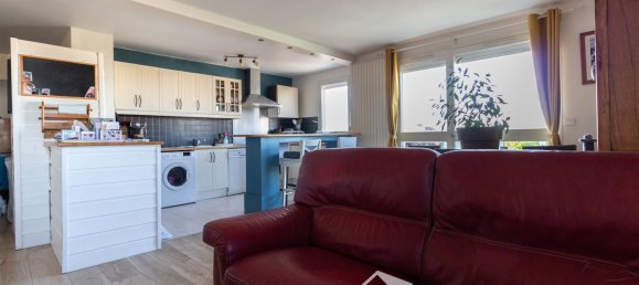 3 bedrooms Apartment in Eragny, France No. 163010 8