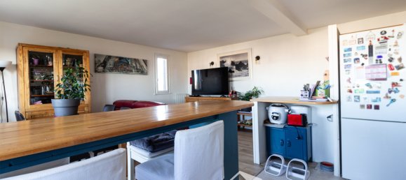 3 bedrooms Apartment in Eragny, France No. 163010 3