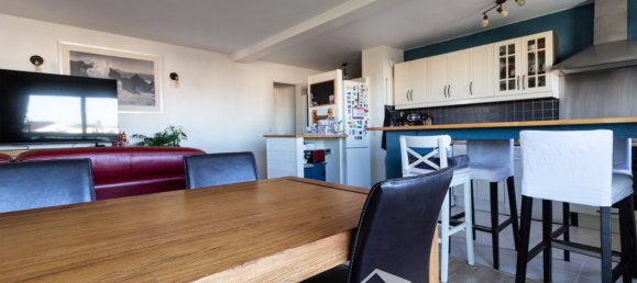 3 bedrooms Apartment in Eragny, France No. 163010 5