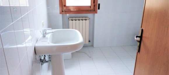 Apartamento de 4 divisões em Laterina Pergine Valdarno, Italy N.º 229392 8