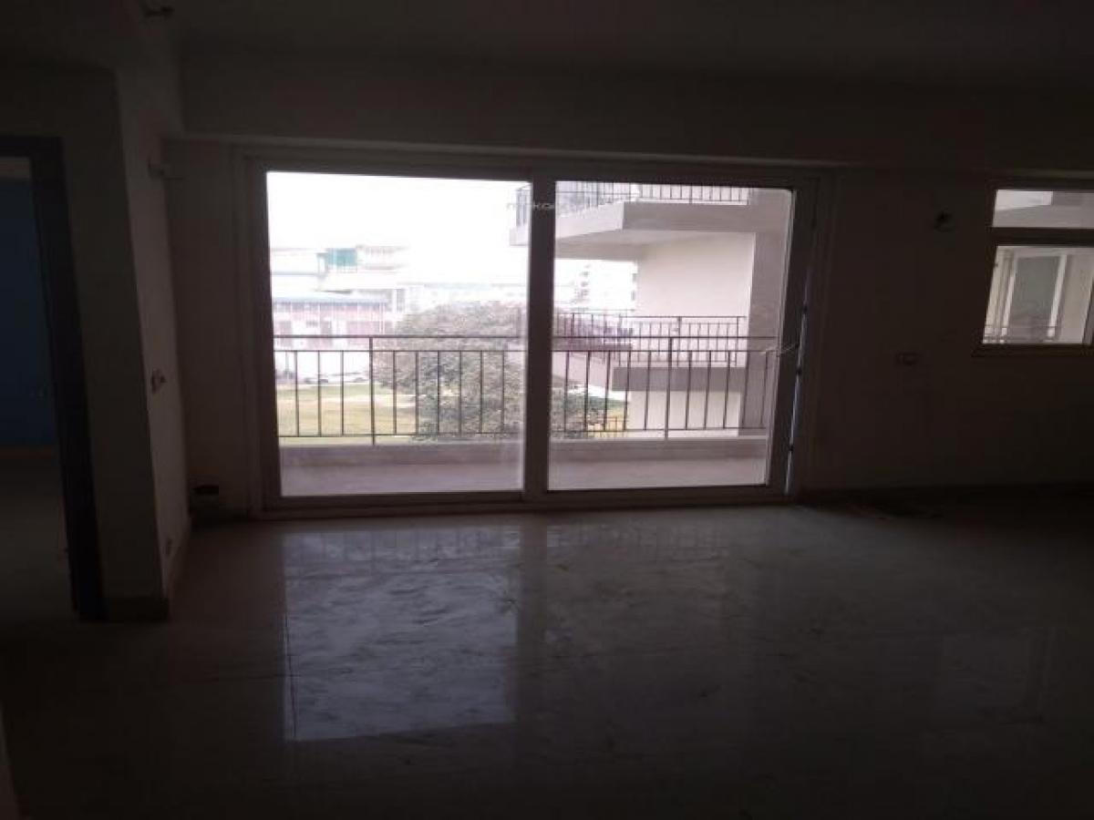 3 bedrooms House in Ghaziabad, India No. 6129