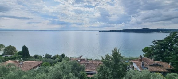 8-salle Villa à Padenghe sul Garda, Italy No. 311879 3