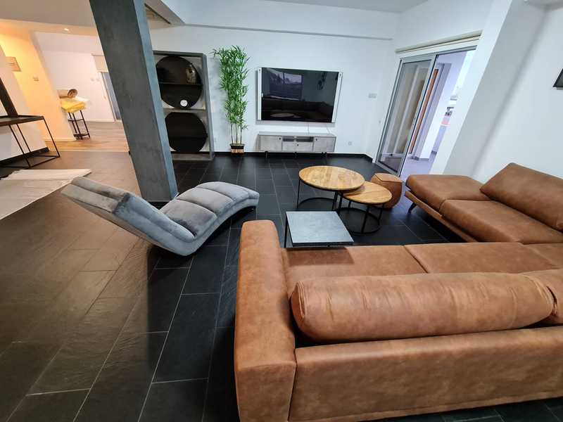 3 bedrooms Apartment in Limassol, Cyprus No. 8048