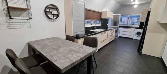 3 bedrooms Apartment in Limassol, Cyprus No. 8048 4