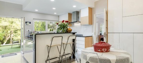 6 bedrooms House in Sesimbra, Portugal No. 111023 5