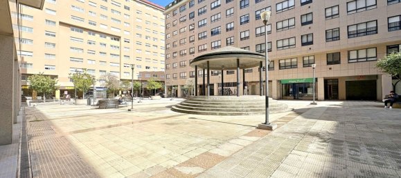 Коммерческая недвижимость 67м² в Ла-Корунья, Испания № 45758 6