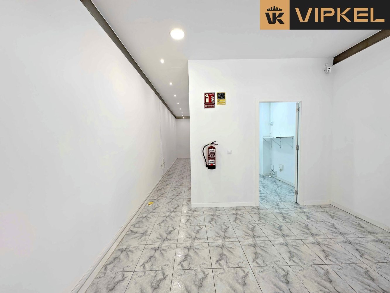 Коммерческая недвижимость 67м² в Ла-Корунья, Испания № 45758