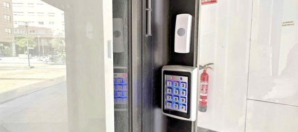 Коммерческая недвижимость 67м² в Ла-Корунья, Испания № 45758 14