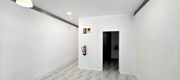 Коммерческая недвижимость 67м² в Ла-Корунья, Испания № 45758 5