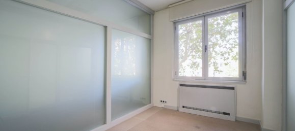 214m² Office in Madrid, Spain No. 29326 2