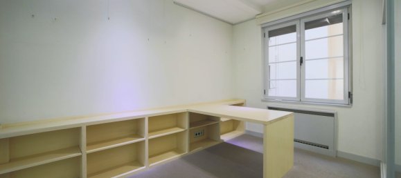 214m² Office in Madrid, Spain No. 29326 3