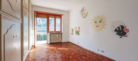 8غرفة شقة في Moncalieri, Italy رقم 97940 10