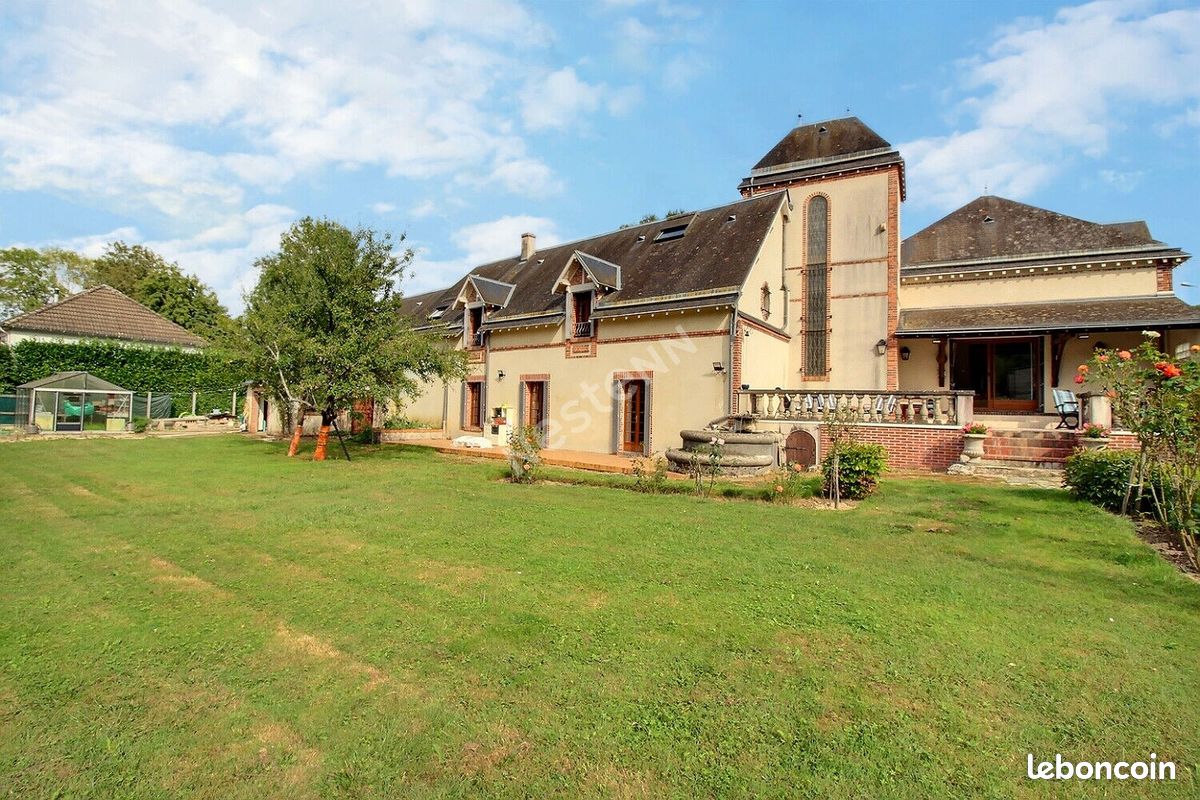 Замки и поместья с 7 спальнями в Ментенон, Франция № 79584