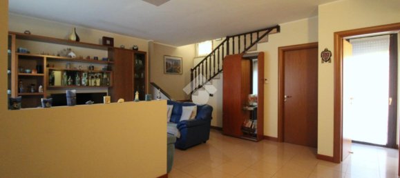 Villa de 4 divisões em Rescaldina, Italy N.º 2127 23