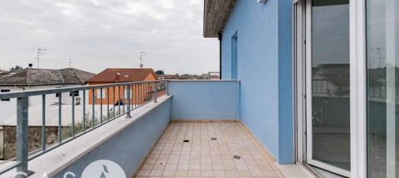 3 rooms Apartment in Ravenna, Italy No. 174282 8