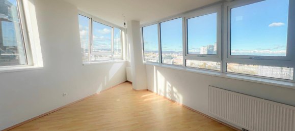 Квартира с 4 комнатами в Зиммеринг, Австрия № 152099 2