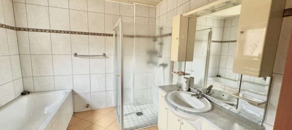 Moradia em banda de 8 divisões em Duren, Germany N.º 27447 3