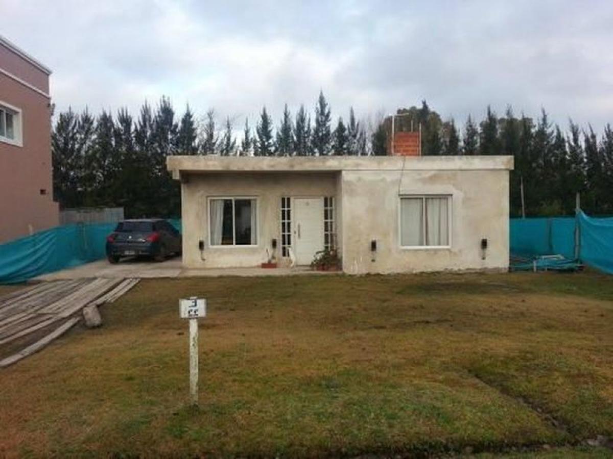 Studio in Escobar, Argentina No. 11495