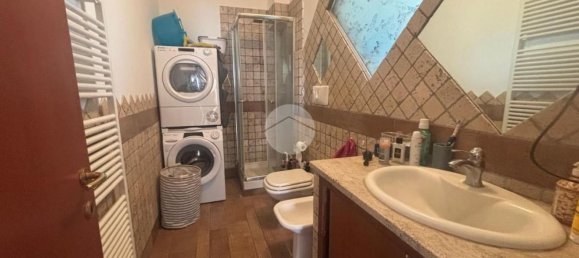 3 Schlafzimmer Wohnung in Viterbo, Italy, Nr. 358752 15