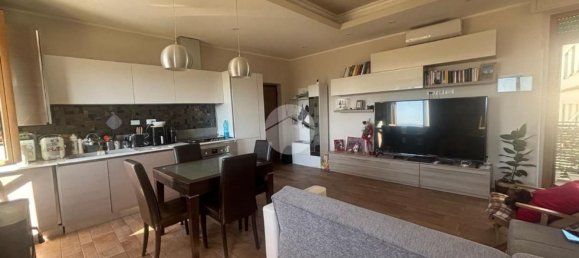 3 Schlafzimmer Wohnung in Viterbo, Italy, Nr. 358752 9