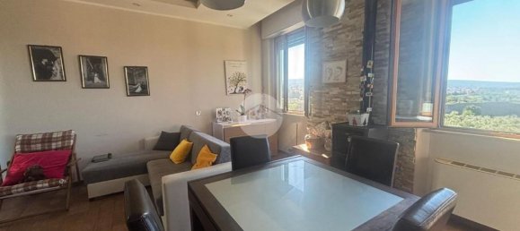 3 Schlafzimmer Wohnung in Viterbo, Italy, Nr. 358752 10