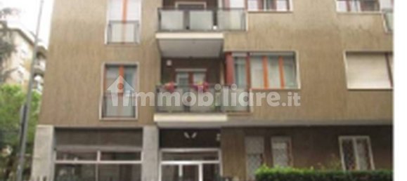 3 rooms Office in Milan, Italy No. 331064 9