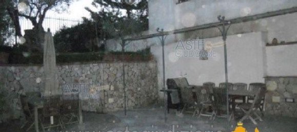 Villa de 11 divisões em Giugliano in Campania, Italy N.º 13790 6