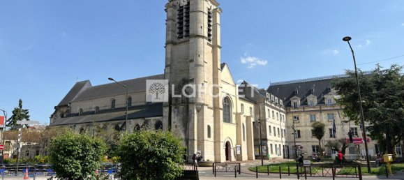 1 bedroom Apartment in Villejuif, France No. 182161 10