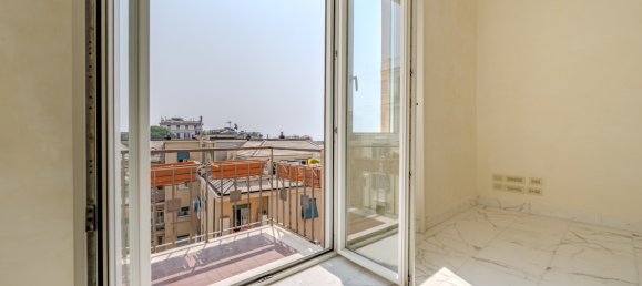 2 bedrooms Apartment in Genoa, Italy No. 354087 14
