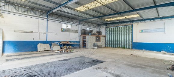 300m² Warehouse in Vinha da Rainha, Portugal No. 66050 10