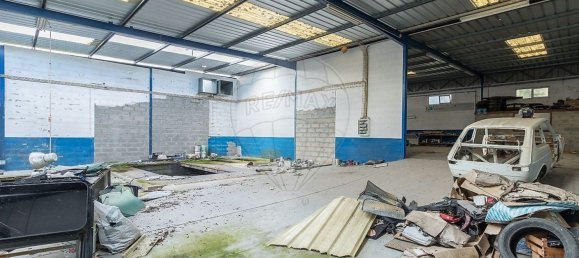 300m² Warehouse in Vinha da Rainha, Portugal No. 66050 14