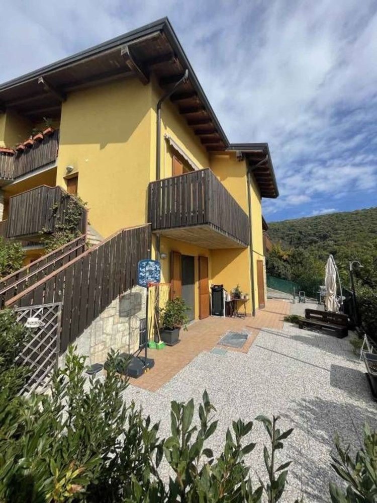 3 rooms Apartment in Ponteranica, Italy No. 3423