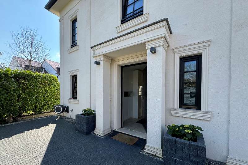 Casa de 5 dormitorios en Munich, Germany No. 225380