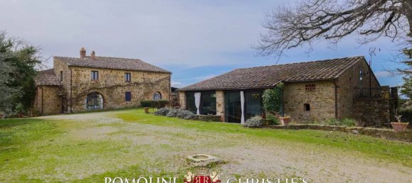 Вилла с 19 спальнями в Кастеллина ин Кьянти, Италия № 126771 24