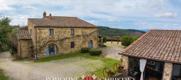 Вилла с 19 спальнями в Кастеллина ин Кьянти, Италия № 126771 15