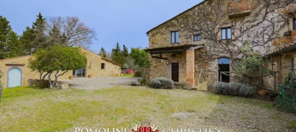 Вилла с 19 спальнями в Кастеллина ин Кьянти, Италия № 126771 26