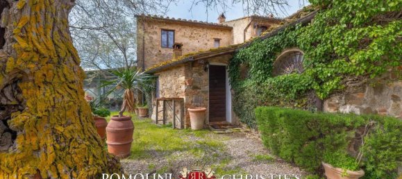 Вилла с 19 спальнями в Кастеллина ин Кьянти, Италия № 126771 22